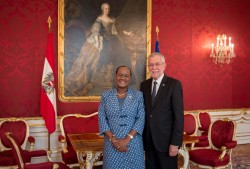 Ambassador of Botswana H.E. Ms. Athalia Lesiba Molokomme<small>© Carina Karlovits</small>