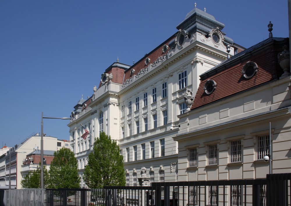 US Embassy in Vienna, USA Embassy, 2011<small>© Wikimedia Commons / Bwag [CC BY-SA 3.0]</small>