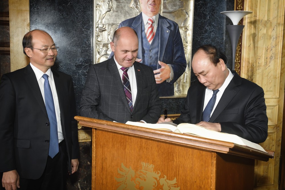 The Vietnamese Prime Minister in the Austrian Parliament<small>© Parlamentsdirektion / Johannes Zinner</small>