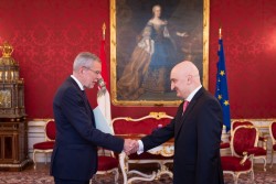 Ambassador of Georgia, H.E. Mr. David Dondua<small>© www.bundespraesident.at / Carina Karlovits / Daniel Trippolt/HBF</small>