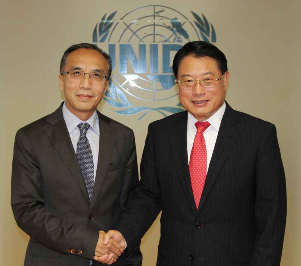 Li Xiaosi (left) and Li Yong (right)<small>© UNIDO / Flickr / (CC BY-ND 2.0)</small>