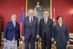 Alexander Van der Bellen welcomes Miloš Zeman to Austria<small>© Österreichische Präsidentschaftskanzlei / Peter Lechner/HBF</small>
