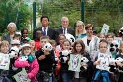 Handover of the panda bear Yuan-Yuan to the Schönbrunn Zoo<small>© Österreichische Präsidentschaftskanzlei / Peter Lechner/HBF</small>