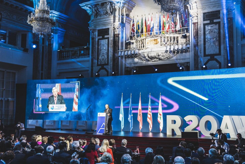 Antonio Guterres speaking at the R20 Summit<small>© BMEIA/Eugénie Berger / Flickr Attribution (CC BY 2.0)</small>