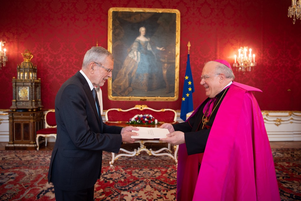 Ambassador of the Holy See, Pedro Lopez Quintana<small>© www.bundespraesident.at / Karlovits, Bauer und Heinschink / HBF</small>