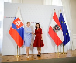 Brigitte Bierlein and Zuzana Čaputová (left)<small>© Bundeskanzleramt (BKA) / Andy Wenzel</small>