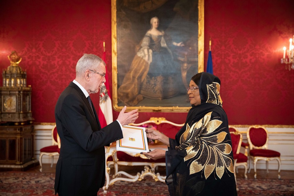 H.E. Mrs. Mariam Ali Moussa, Ambassador of the Republic of Chad<small>© bundespraesident.at / Peter Lechner and Clemens Schwarz / HBF</small>