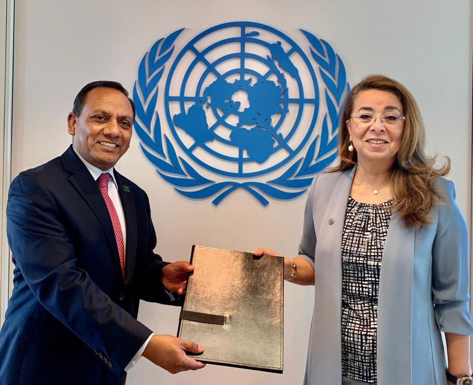 Muhammad Abdul Muhith (left), Ghada Fathi Waly<small>© UNOV United Nations Office at Vienna</small>