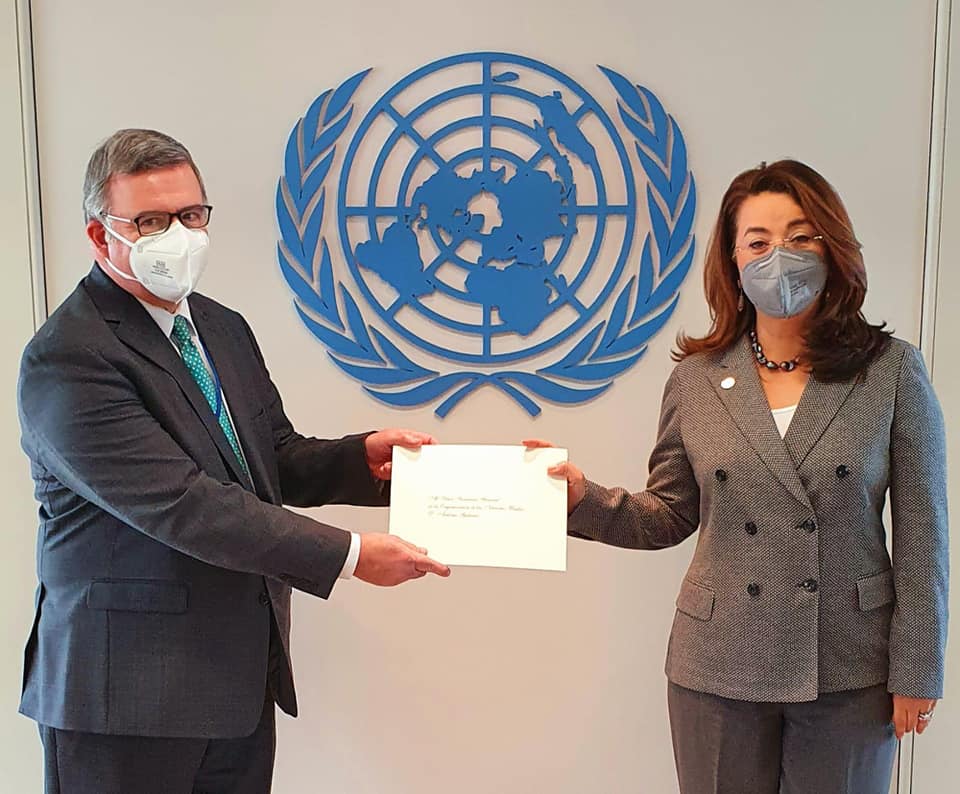 Gustavo Eduardo Ainchil (left) and Ghada Fathi Waly.<small>© UNOV United Nations Office at Vienna</small>