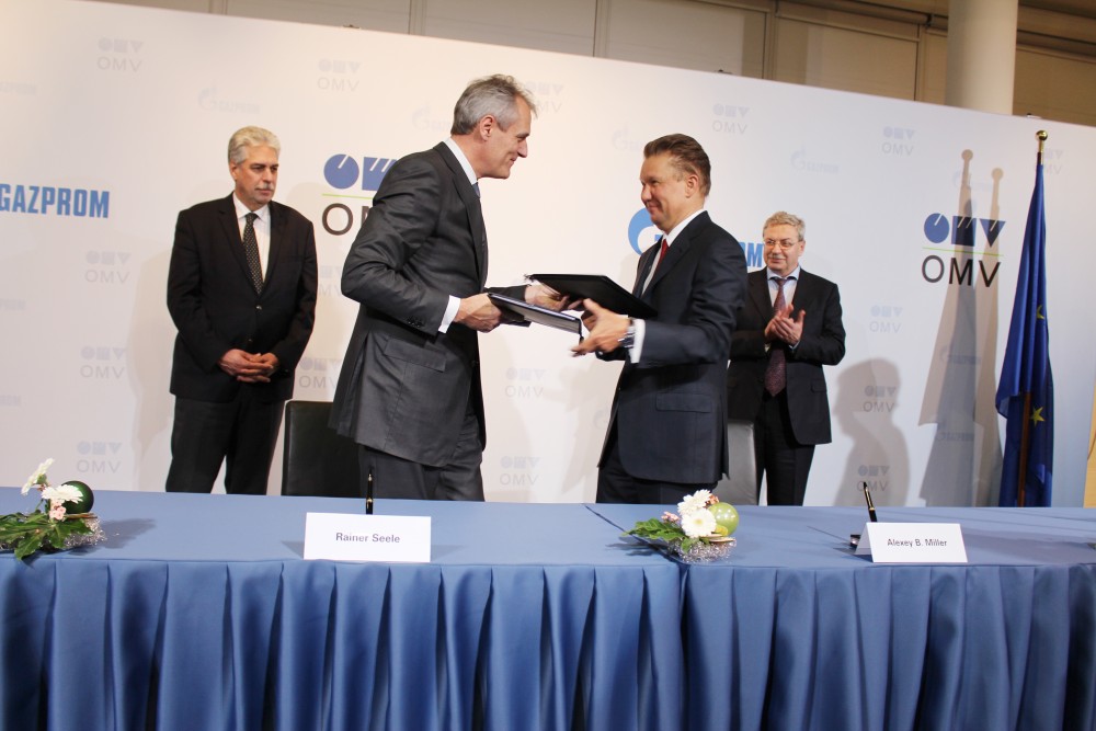 (L-R)FM Schelling, Rainer Seele, Alexey Miller, Anatoly Yanovsky<small>© OMV Aktiengesellschaft</small>