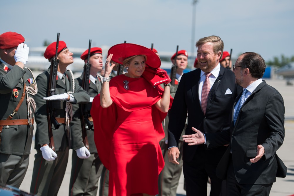 FM Alexander Schallenberg and the Dutch royal couple.<small>© BMEIA / Gruber / Flickr Attribution 2.0 Generic (CC BY 2.0)</small>