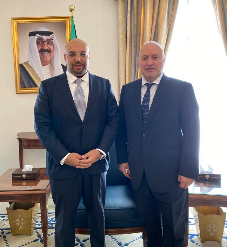 Kuwait's Ambassador Alfassam (l.) and AACC SG Khouja (r.).<small>© © Austro-Arab Chamber of Commerce (AACC)</small>