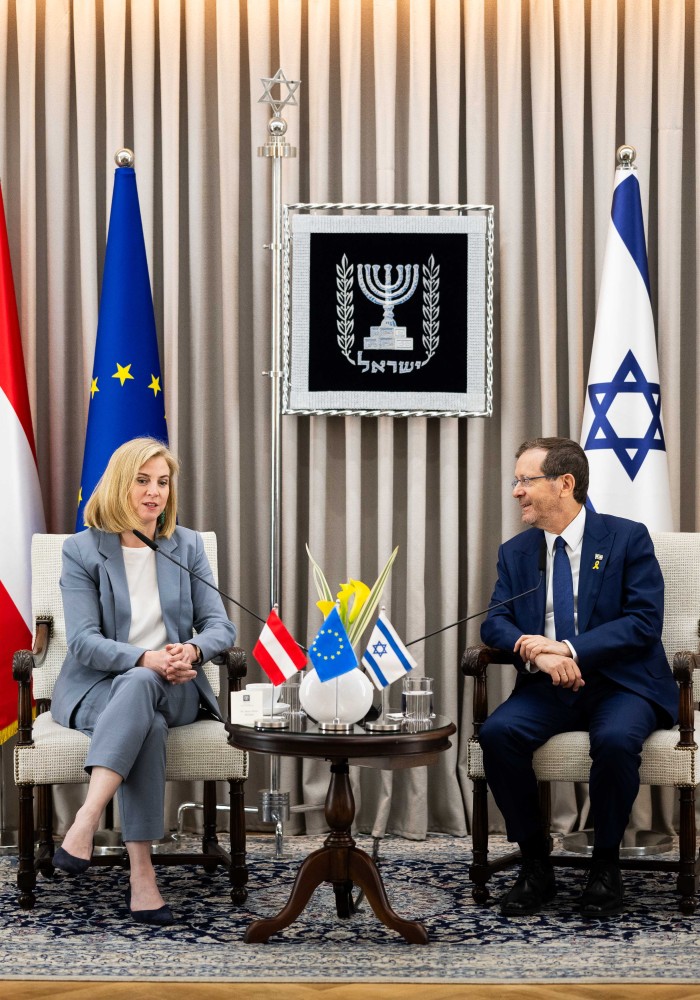 FM Beate Meinl-Reisinger and Israeli President Yitzhak Herzog<small>© BMEIA/ Michael Gruber</small>