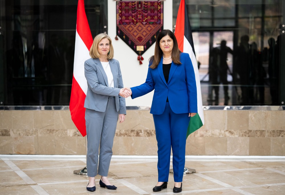 FM Meinl-Reisinger, FM of the PA Varsen Aghabekian-Shaheen<small>© BMEIA/ Michael Gruber</small>