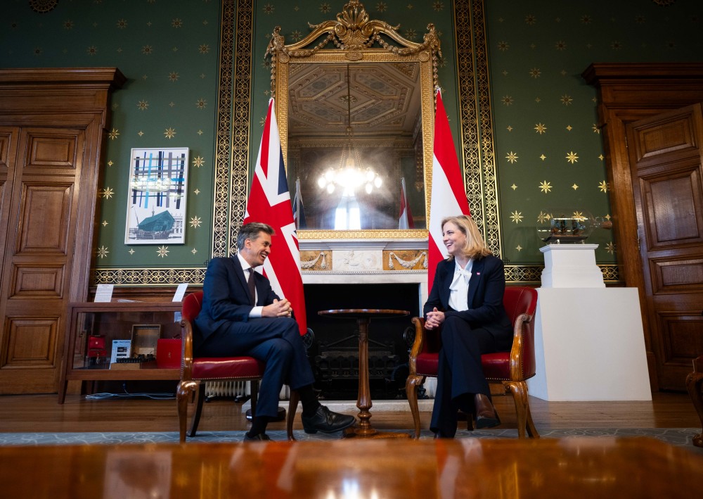 Ed Miliband and Beate Meinl-Reisinger, London, 2026<small>© BMEIA/ Michael Gruber / Flickr Attribution (CC BY 4.0)</small>