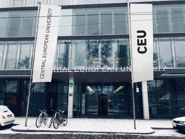 Courses at Central European University can start. (Picture: Architect's rendering of CEU's new Vienna campus building.)<small>© CEU - Central European University</small>