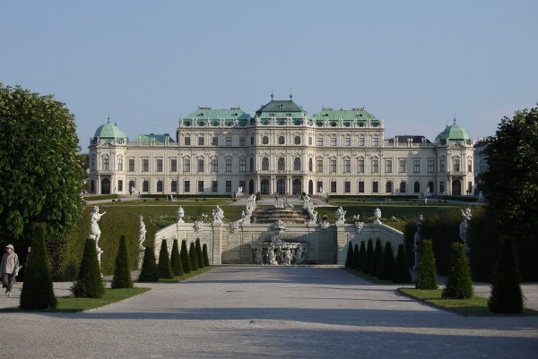 The Belvedere - One of Europe’s most stunning Baroque landmarks is listed as a UNESCO World Heritage Site.<small>© Wikimedia Commons / Thomas Ledl [CC BY-SA 3.0 at (https://creativecommons.org/licenses/by-sa/3.0/at/deed.en)]</small>